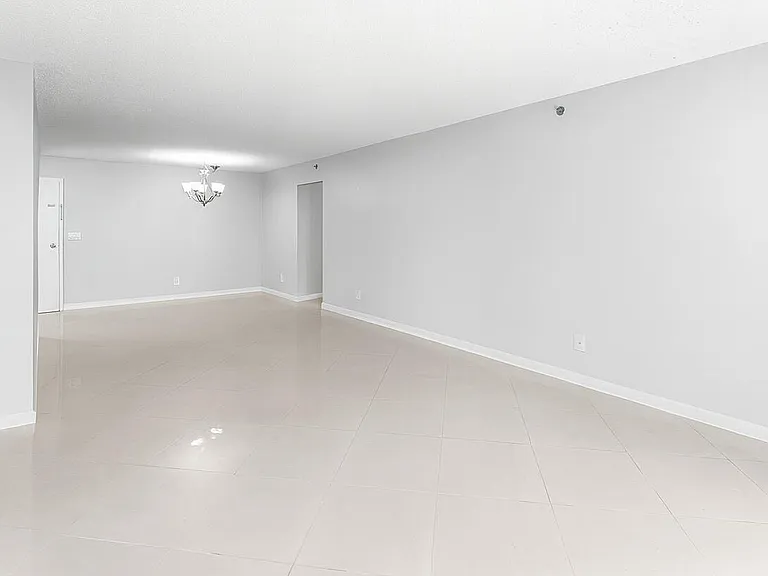 3215 S Ocean Blvd #407 — Photo 37