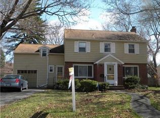 158 Rhinecliff Dr, Rochester, NY 14618