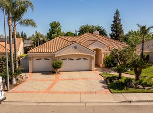 2371 Skansen St, Kingsburg, CA 93631