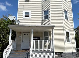 107 College St APT 2L, Springfield, MA 01109