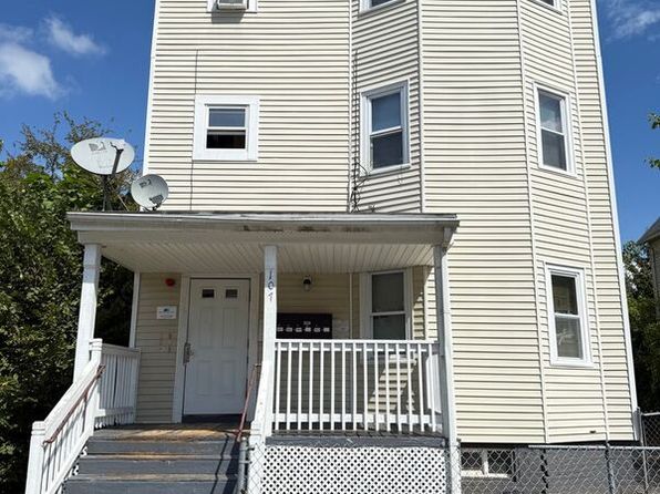 107 College St APT 2L
