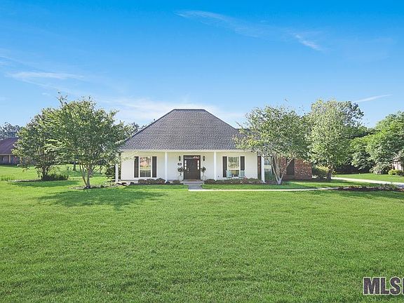 2nd image of 11938 Indigo Dr