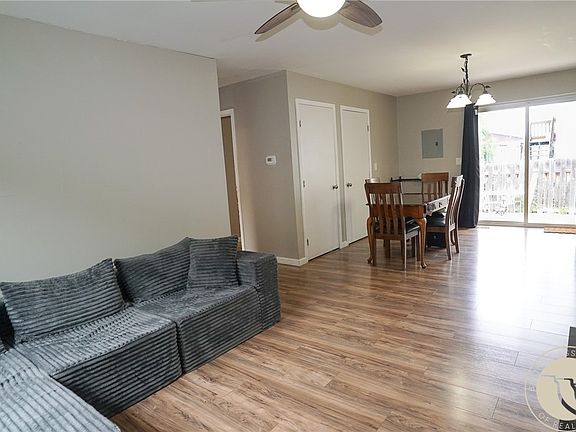 2nd image of 1119 Rays Ln