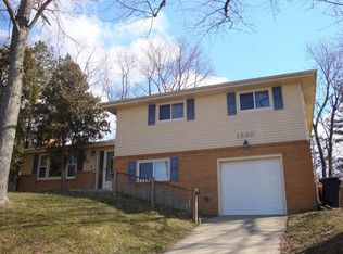 1320 Davis Dr, Fairborn, OH 45324
