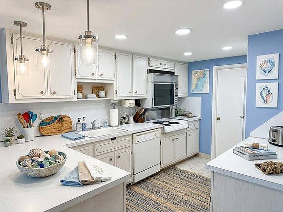 3rd image of 2601 NE 14th Street #535