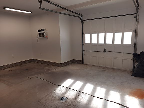 5th image of 6313 W 10th Ave