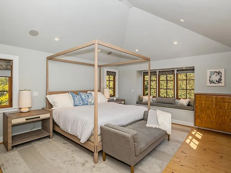 21 Mecox Ln — Photo 13