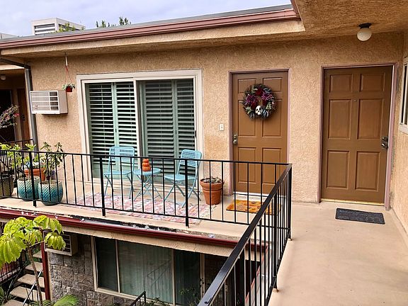 4th image of 1849 Greenfield Ave APT 208