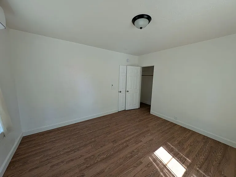 604 Loma St — Photo 15