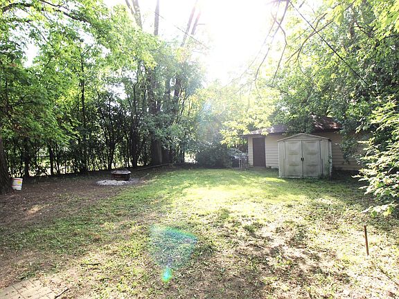 3rd image of 176 S Seymour Ave