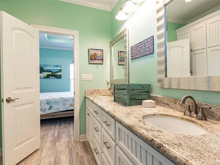 987 Surf Rd — Photo 24