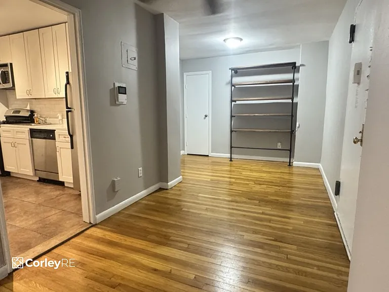 330 Lenox Rd #4T — Photo 4