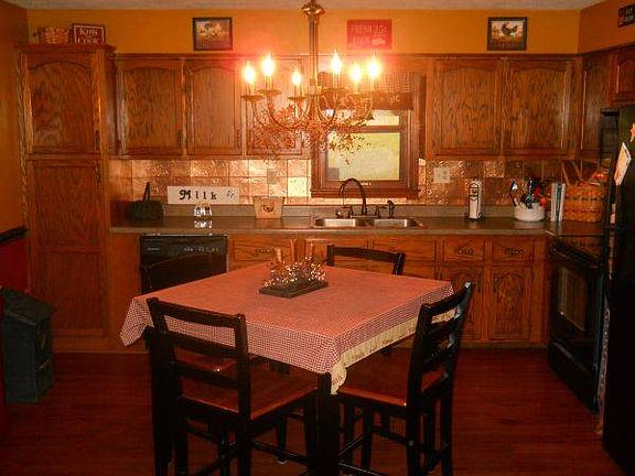 Big kitchen with oak cabinet