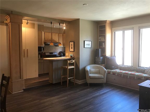 3rd image of 315 W 3rd St Unit 207