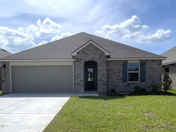 119 Lake Ridge Dr, Broussard, LA 70518