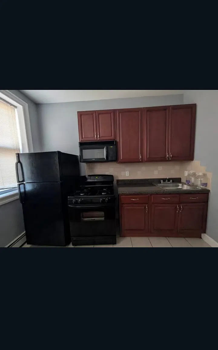 Studio, $1,625 — Photo 1