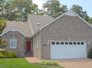 4 Castle Walk, Tullahoma, TN 37388