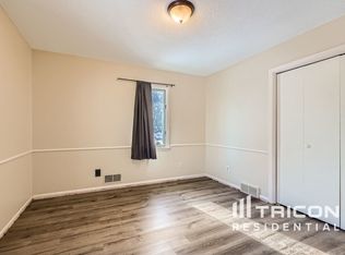 1820 Gladview Ln, Maple Plain, MN 55359