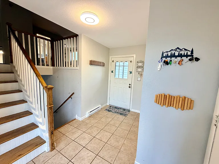 2140 Reynolds St — Photo 1