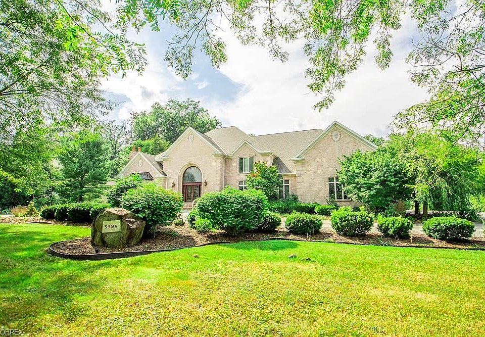 1st image of 5394 Muirfield Dr