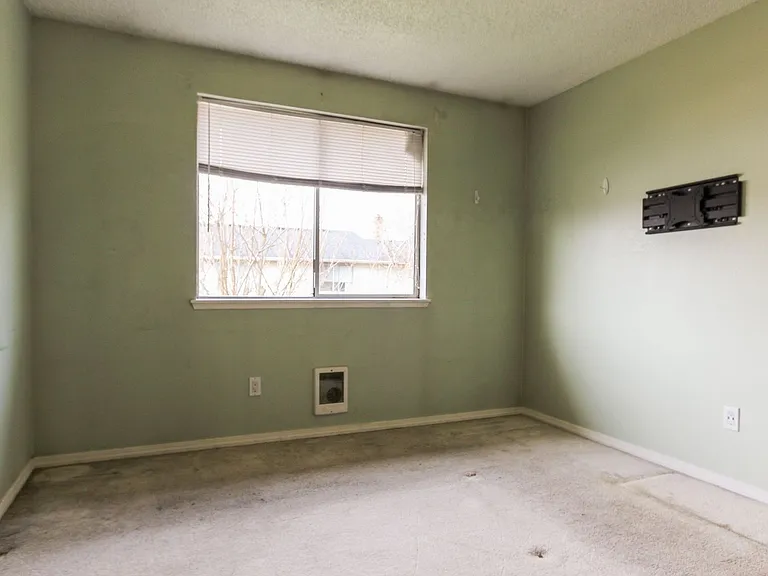 2019 C St SE — Photo 14