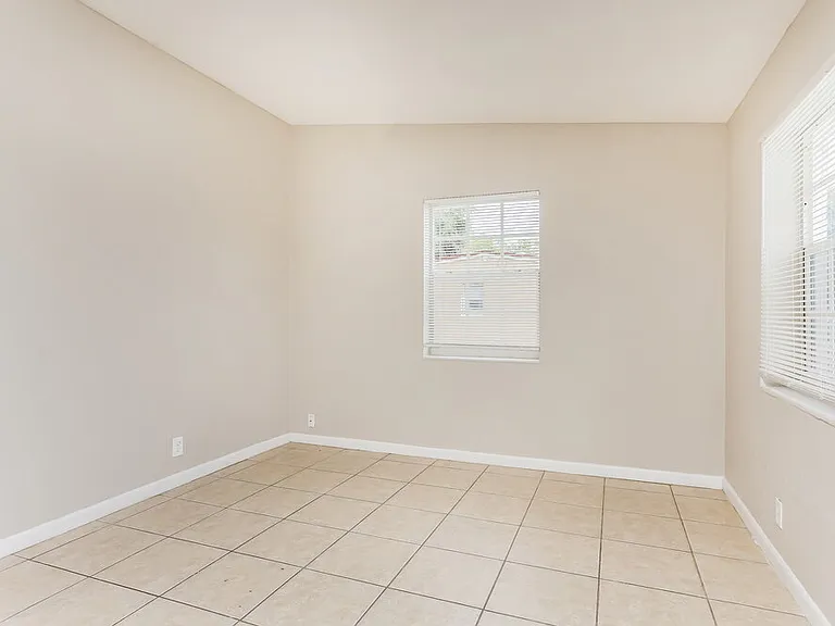 1564 NW 3rd Way — Photo 11