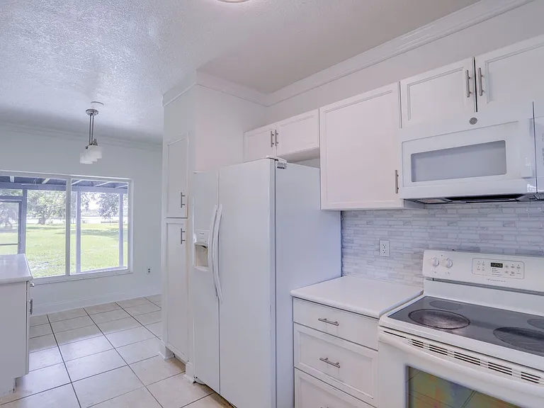 121 S Triplet Lake Dr — Photo 7