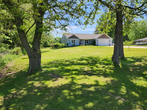 7300 N 30th St, Richland, MI 49083