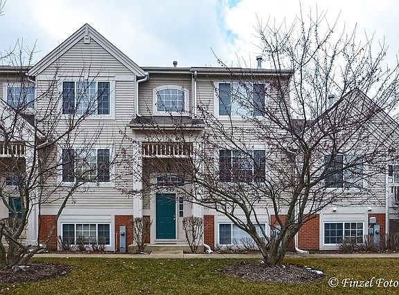 2nd image of 549 Cary Woods Cir
