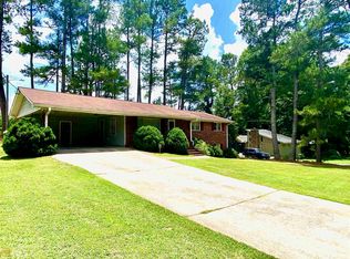 182 Colonial Hills Rd, Winder, GA 30680