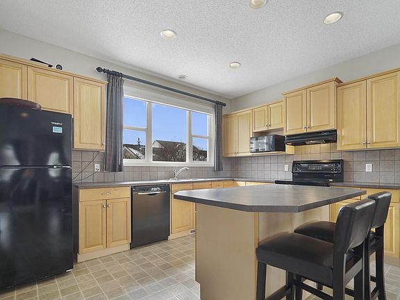2nd image of 103 Griesbach Rd NW