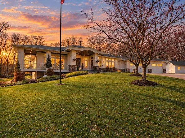 9401 Elm Ct, Prior Lake, MN 55372
