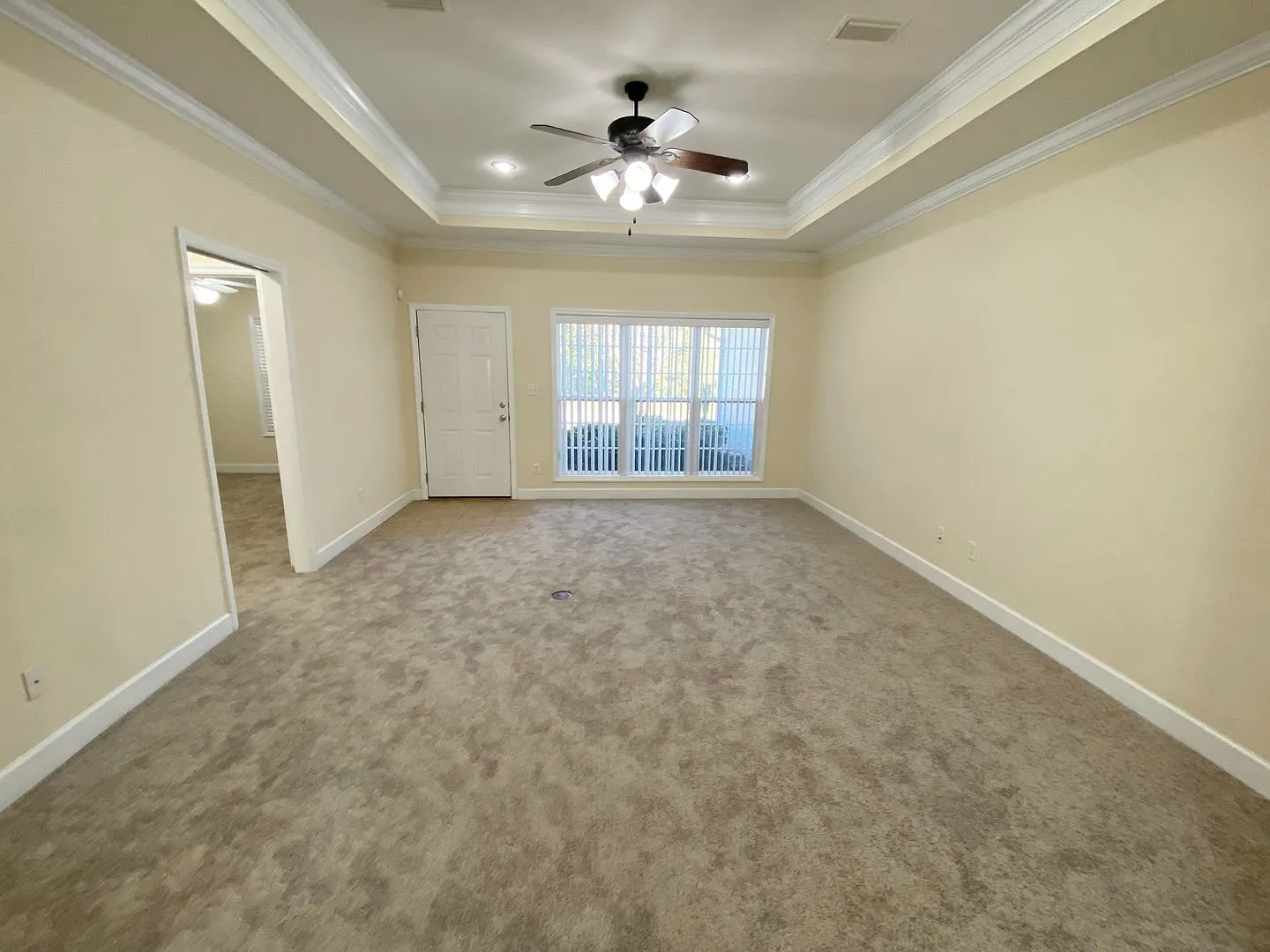 Modern 3BR/2.5BA Gem with 2-Car Garage and Pet-Friendly Yard in Valdosta! — Photo 2
