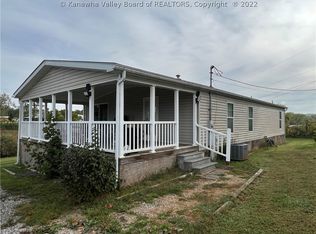 7896 Ripley Rd, Point Pleasant, WV 25550