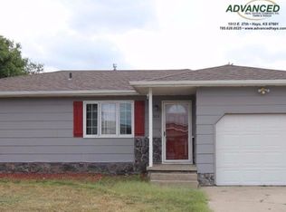 1302 E 32nd St, Hays, KS 67601