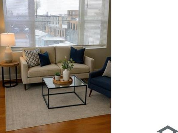 6710 S Claremont Ave APT 301