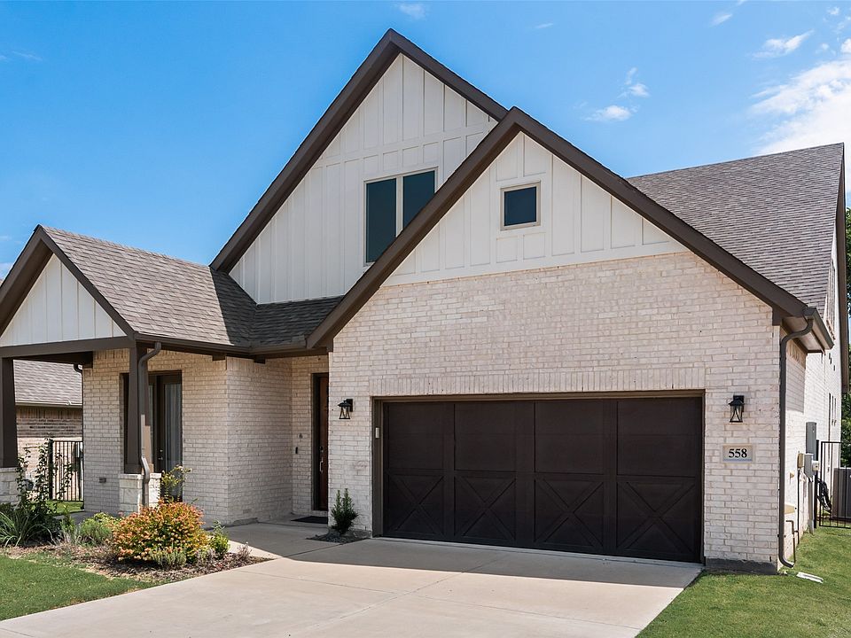 1st image of 558 Torrey Pines Cir