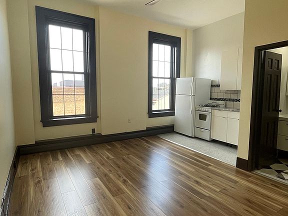 2nd image of 132 W Court St APT 18