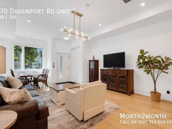 270 Davenport Rd #5, Toronto, ON M5R 0C1