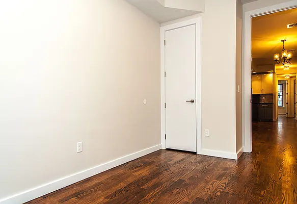 Rented by Nooklyn NYC LLC | media 66