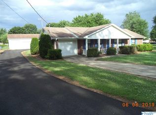 141 Macon Rd, Hazel Green, AL 35750