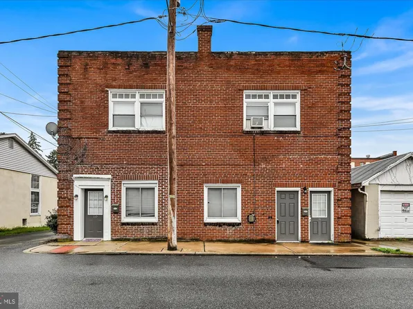8 S Pitt St, Manheim, PA 17545