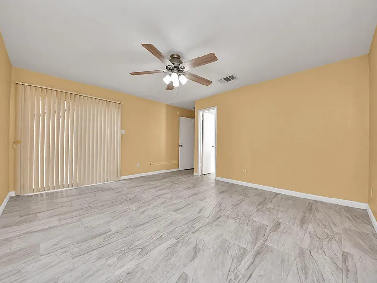3935 Heathersage Dr — Photo 28