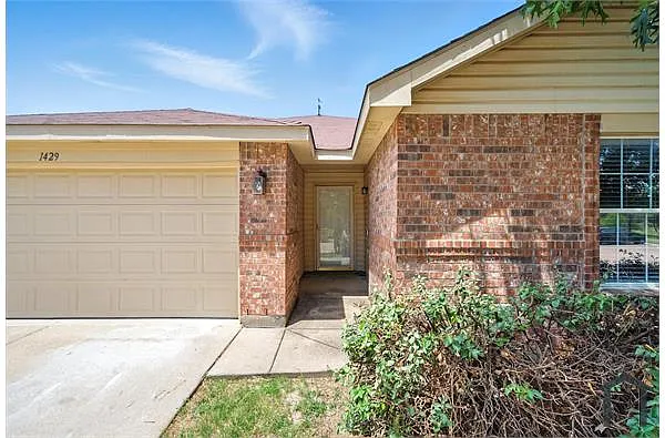Building Photo - 1429 Royal Meadows Trl