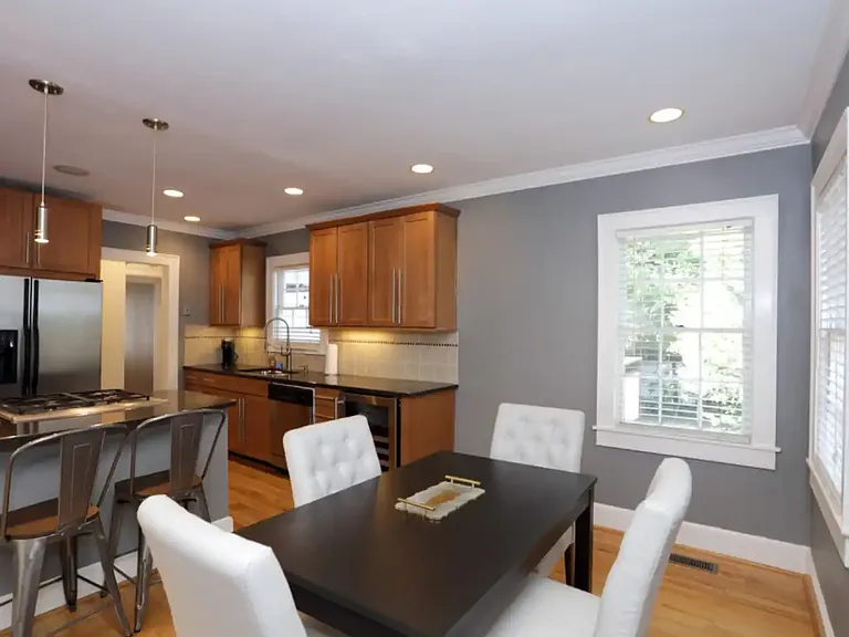 1190 Atlantic Dr NW — Photo 5