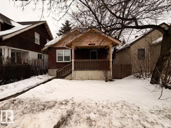 11243 86th St NW, Edmonton, AB T5B 3H7