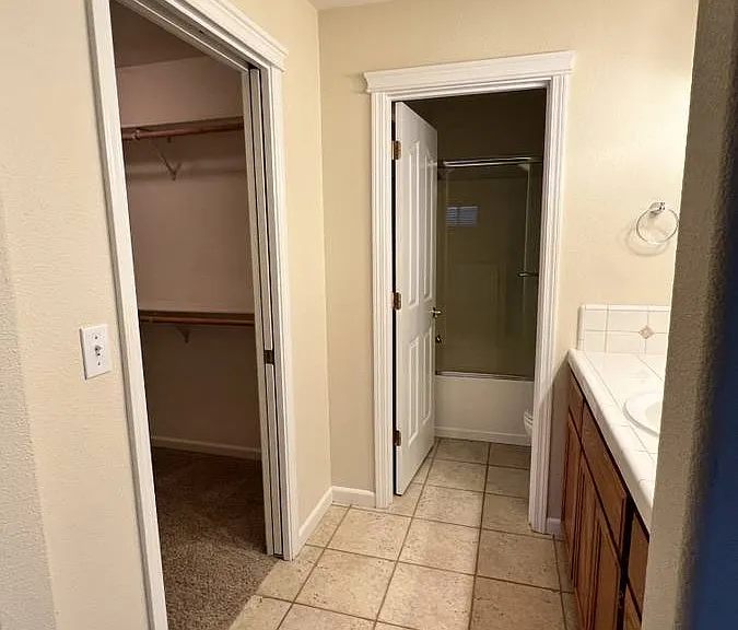 883 Paramount Way — Photo 13