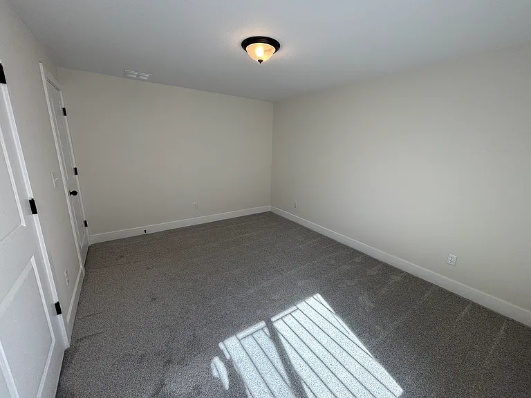 5249 S Chase Ave — Photo 11