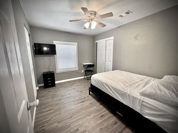 (undisclosed Address), New Smyrna Beach, FL 32168