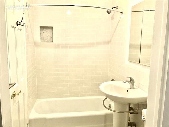 3rd image of 16 W 16th St APT 1BS